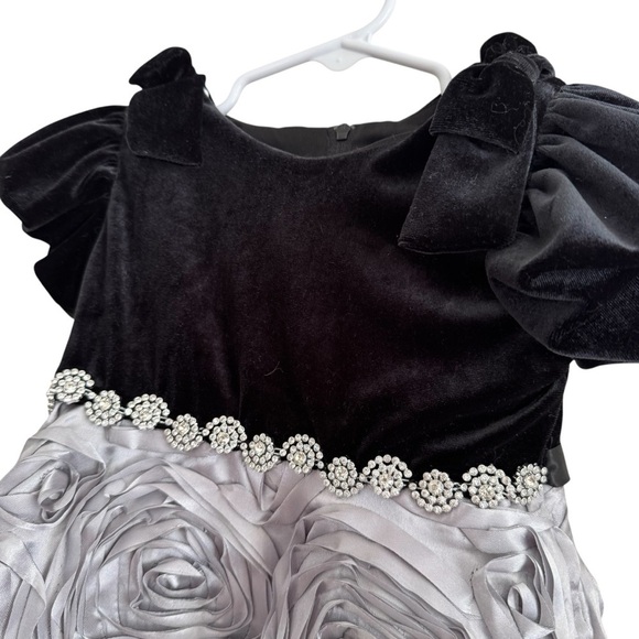Rare Editions Silver Black Dress Velour Top Embellished Toddler Girls Size 2T - Picture 3 of 7